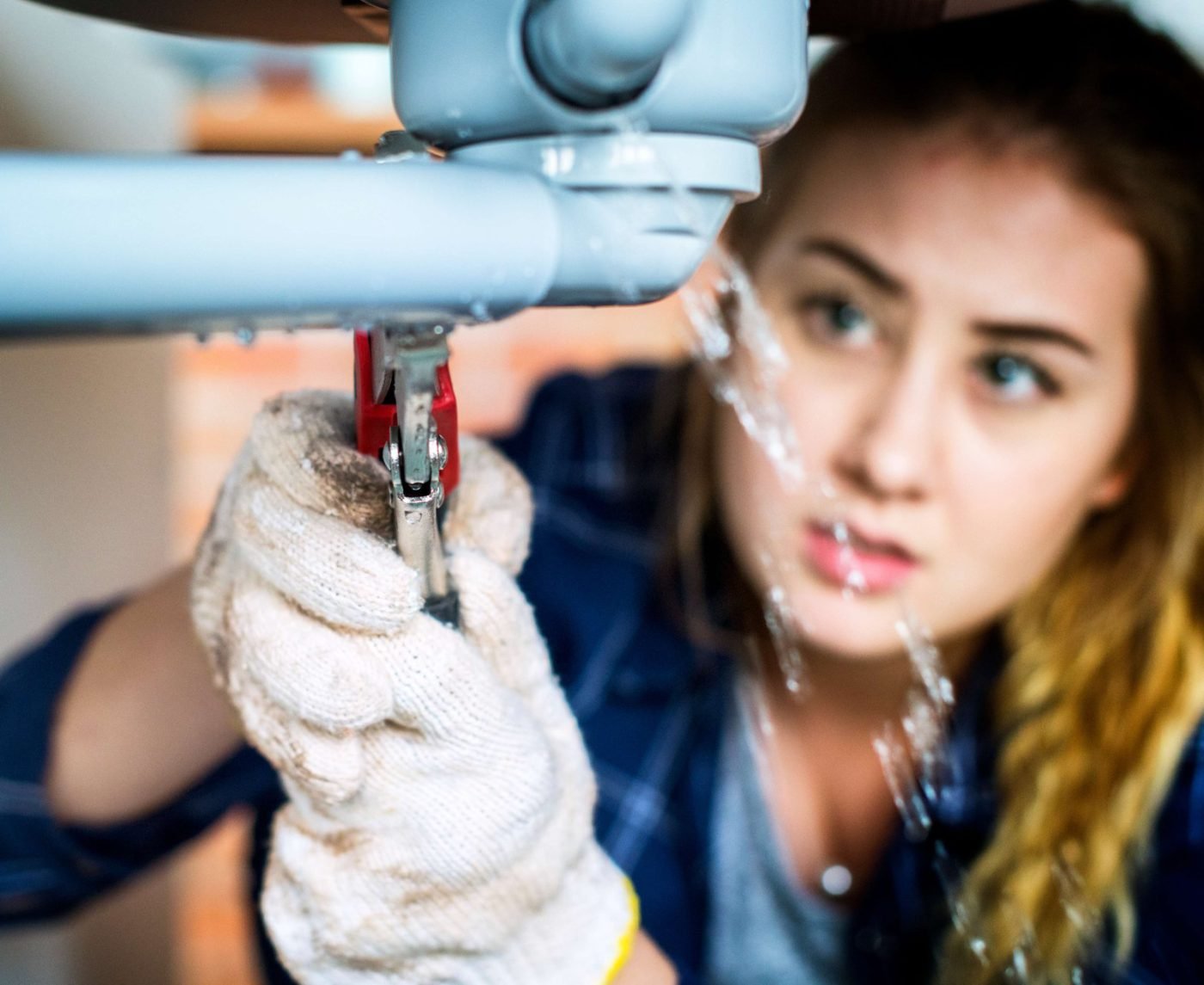 Burst Pipe Repair by New Well Plumbing & Heating
